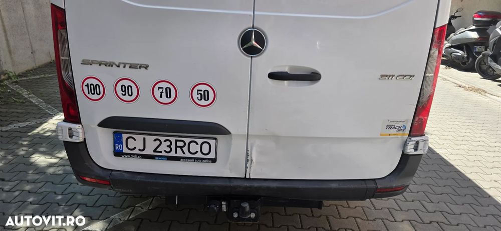 Mercedes-Benz Sprinter - 6