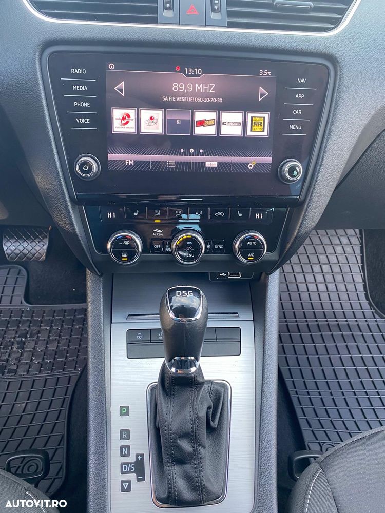 Skoda Octavia 2.0 TDI DSG Tour - 13