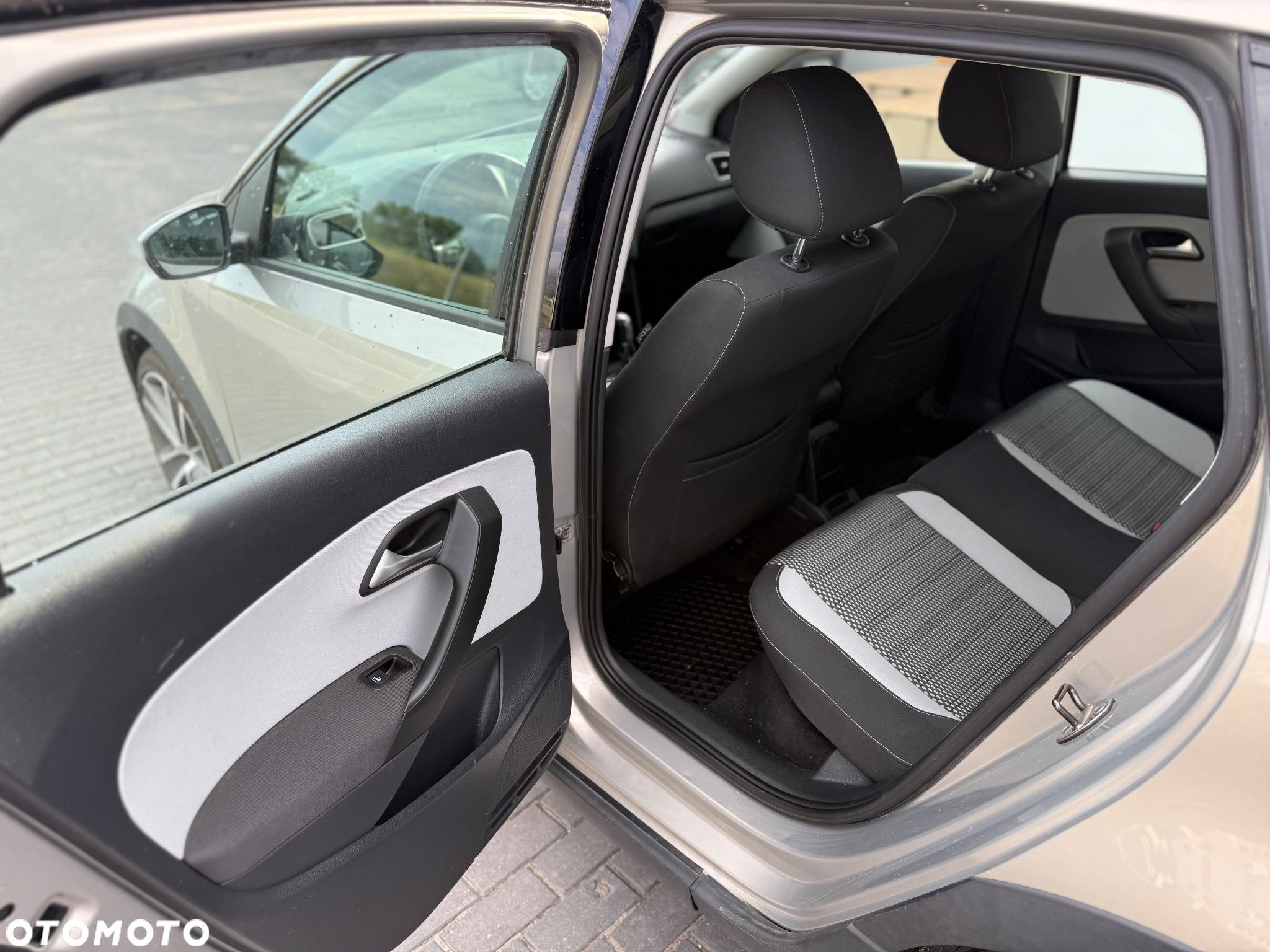 Volkswagen Polo - 13