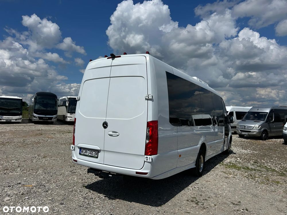 Mercedes-Benz Sprinter 519 - 5