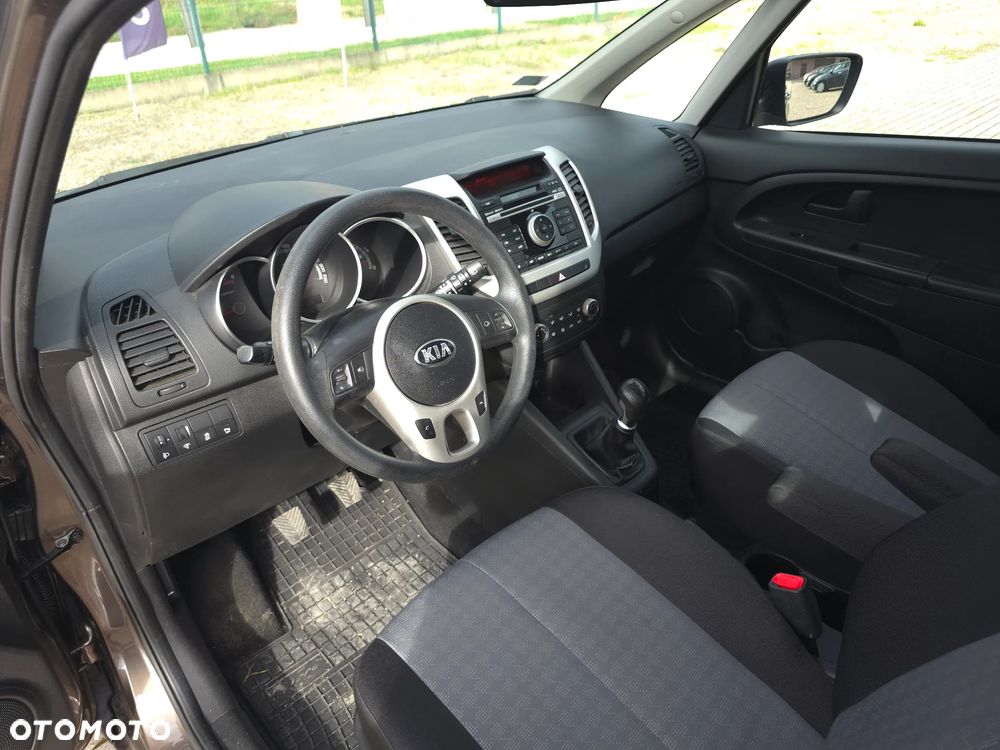 Kia Venga 1.4 L - 21