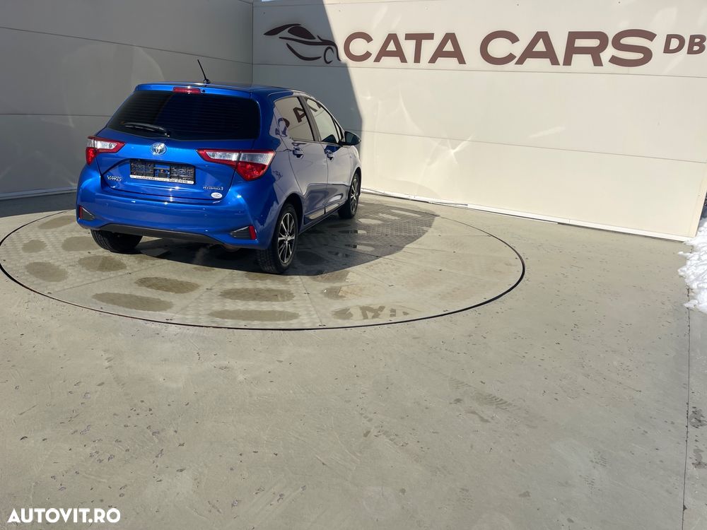 Toyota Yaris ver-1-5-vvt--i-selection - 14