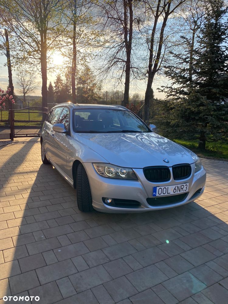 BMW Seria 3 318i - 12
