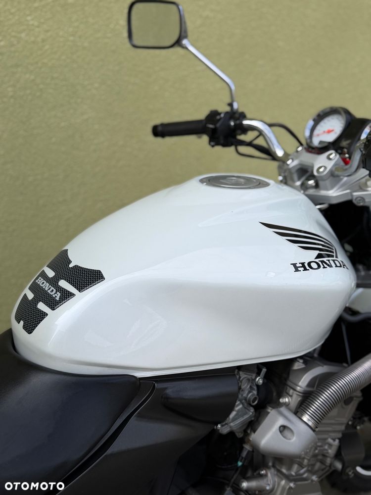 Honda Hornet - 16