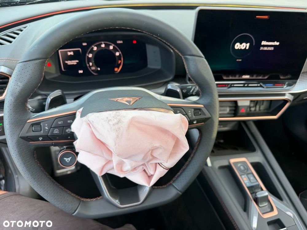 Cupra Formentor 1.5 e-Hybrid DSG VZ - 17