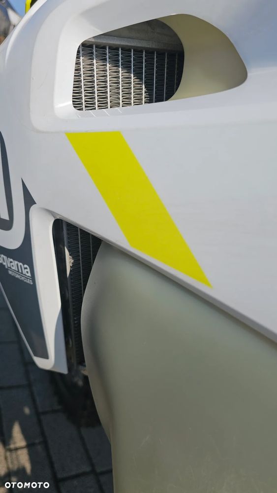 Husqvarna FE - 12