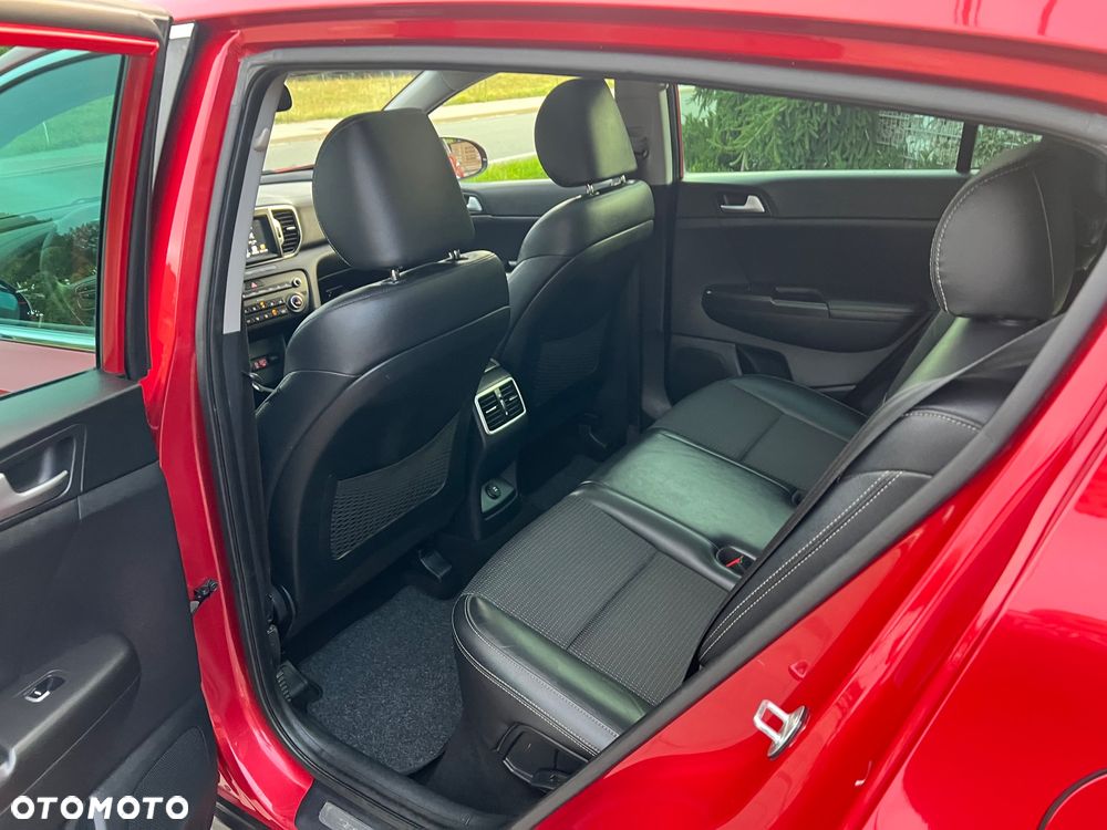 Kia Sportage 1.7 CRDI 2WD Dream-Team Edition - 25
