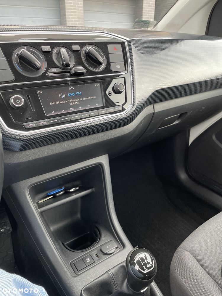 Volkswagen up! 1.0 move - 16