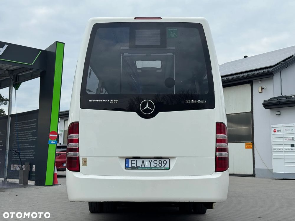 Mercedes-Benz Sprinter - 13