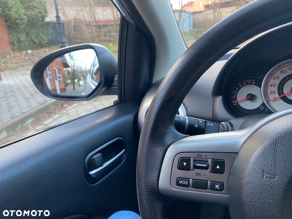 Mazda 2 1.3 Dynamic - 13