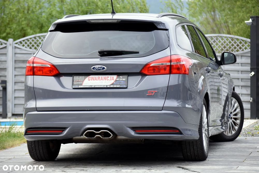 Ford Focus 2.0 TDCi ST - 17