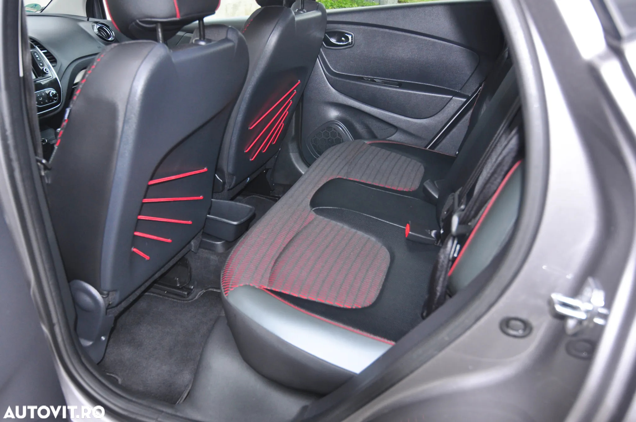 Renault Captur ENERGY dCi 90 EDC XMOD - 16