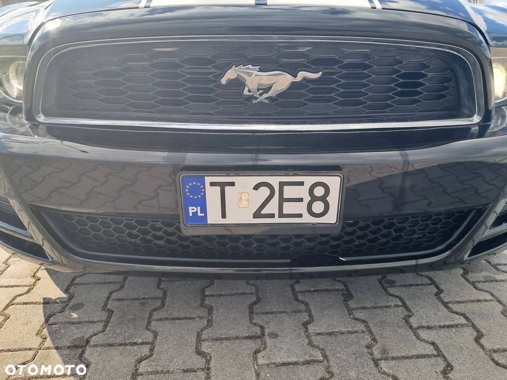 Ford Mustang - 4