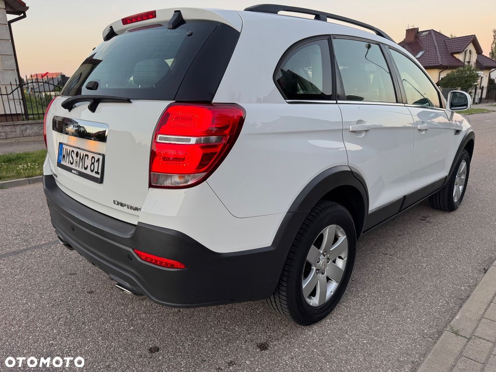 Chevrolet Captiva 2.4 FWD LT - 19