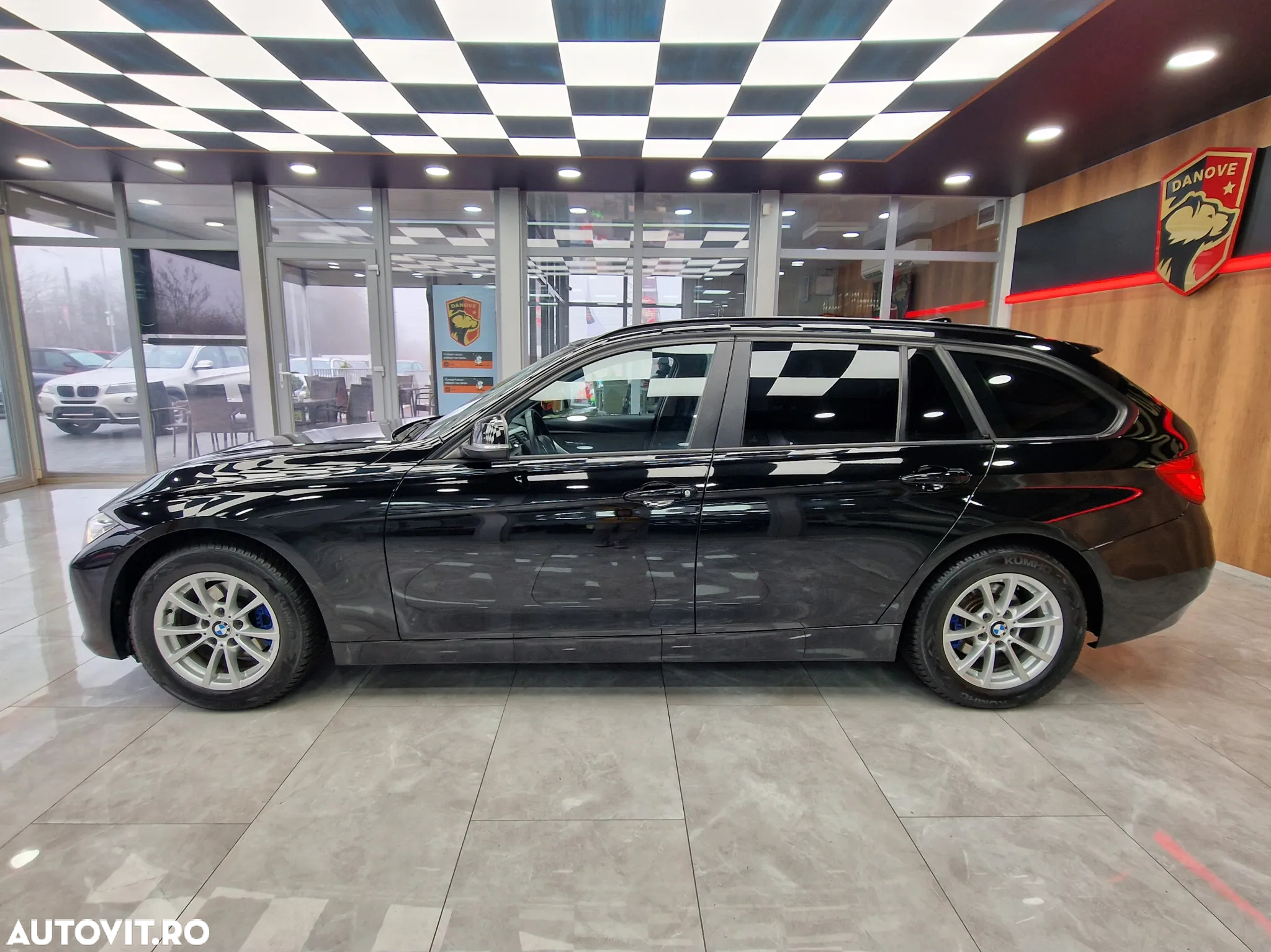 BMW Seria 3 318d - 4