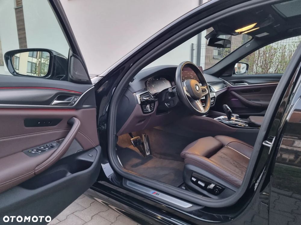 BMW Seria 5 530i xDrive mHEV M Sport sport - 9