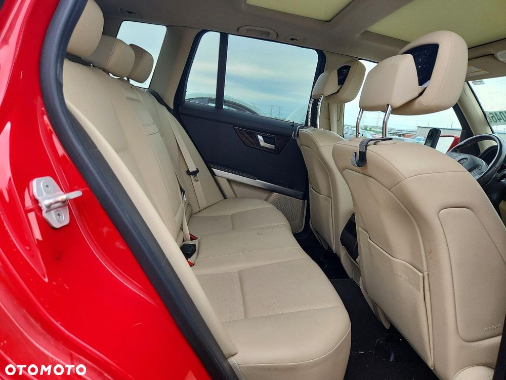 Mercedes-Benz GLK 350 4-Matic - 8