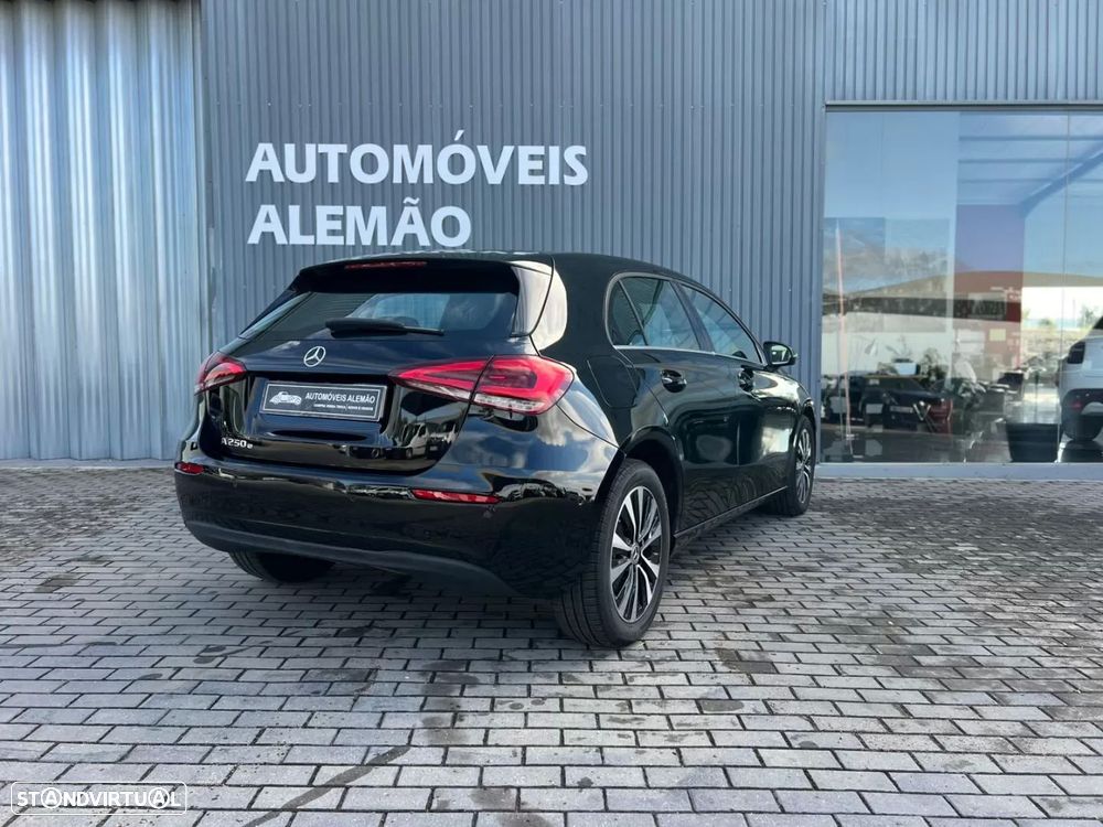 Mercedes-Benz A 250 e Style Plus - 8