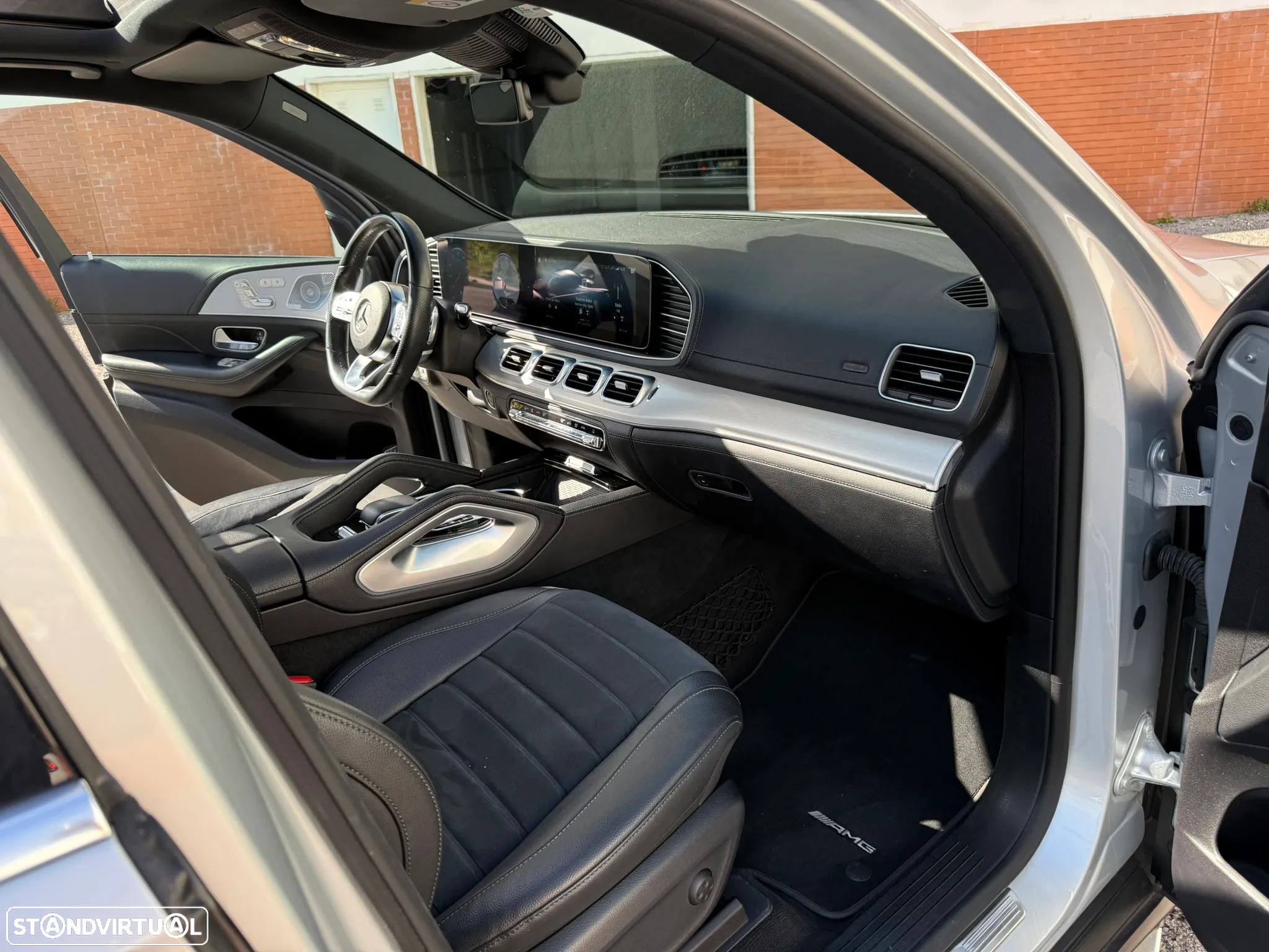 Mercedes-Benz GLE 300 d 4Matic - 16