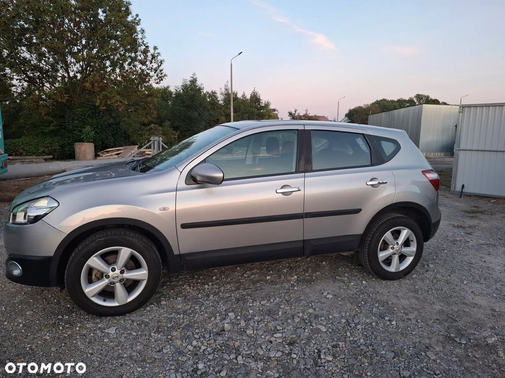 Nissan Qashqai 2.0 dCi DPF 4x4 tekna - 5