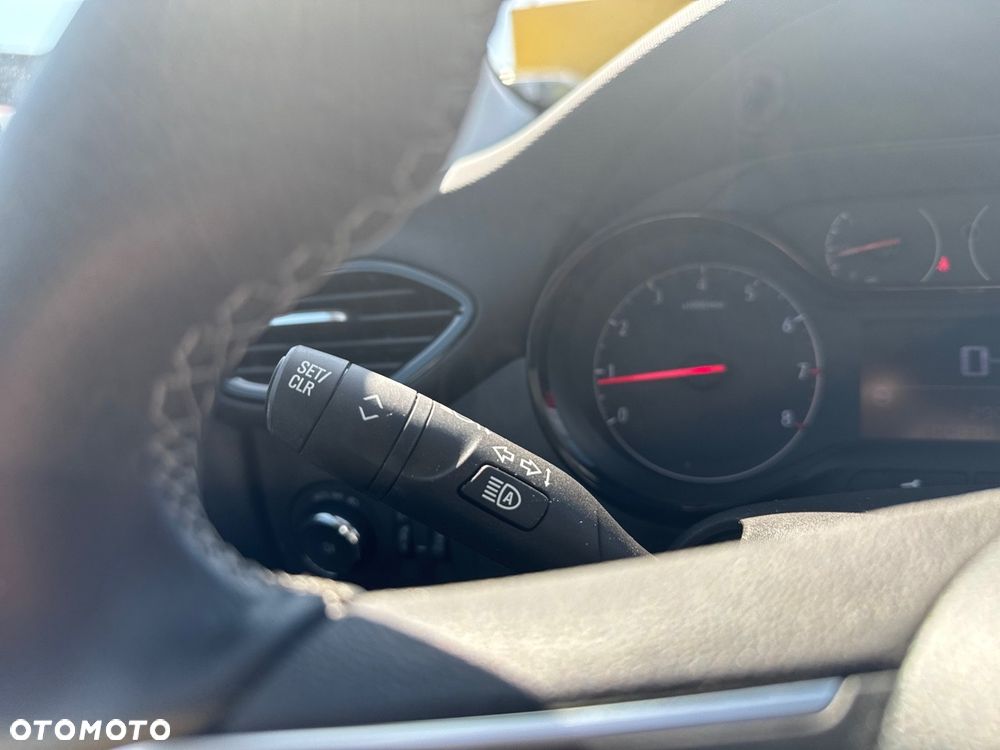 Opel Crossland X - 21