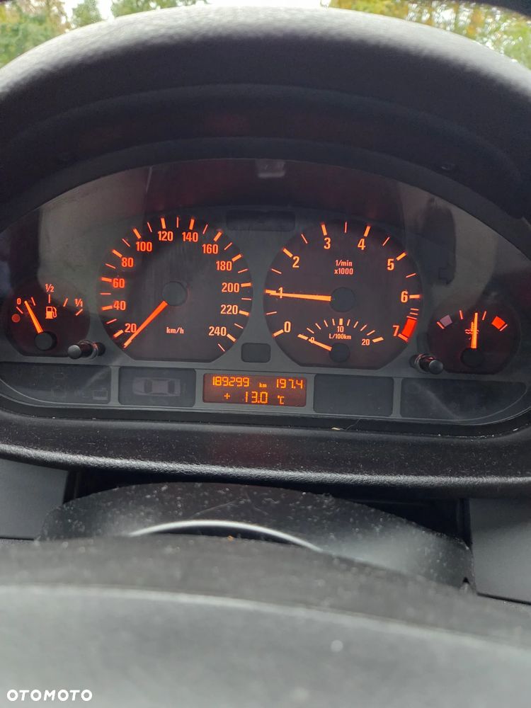 BMW Seria 3 316ti - 10