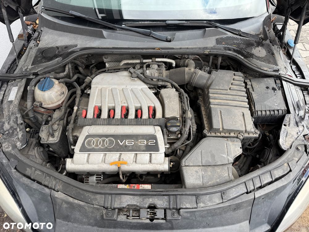 Audi TT Coupé 3.2 quattro S tronic - 11