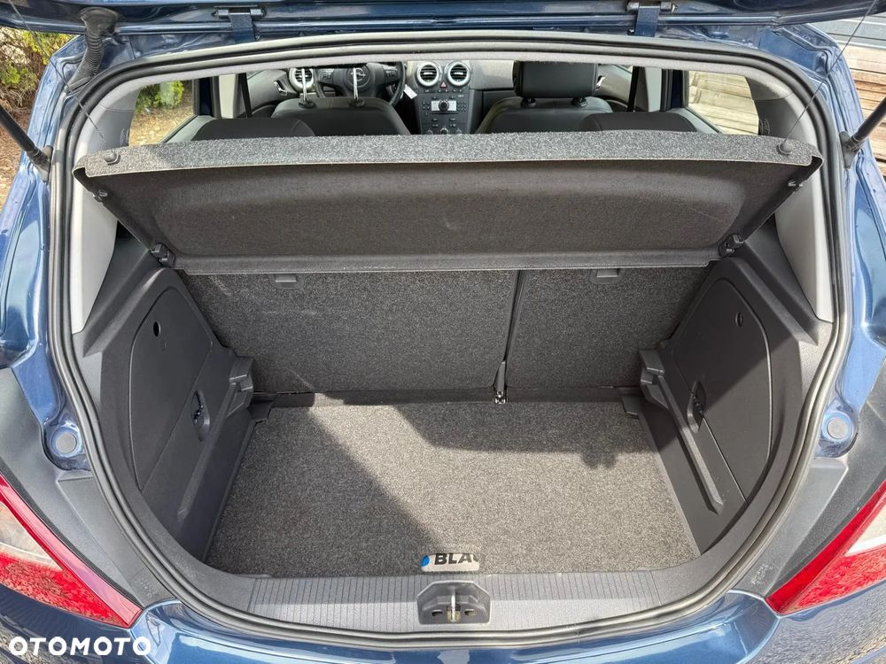 Opel Corsa 1.4 16V Innovation - 25