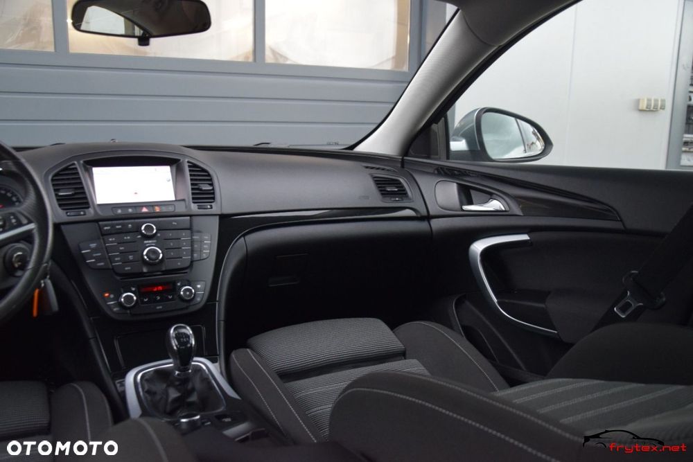 Opel Insignia - 23