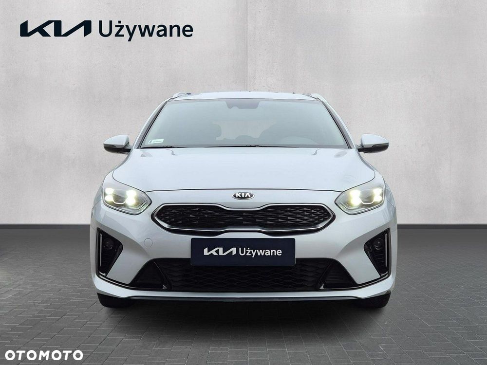 Kia Ceed - 8