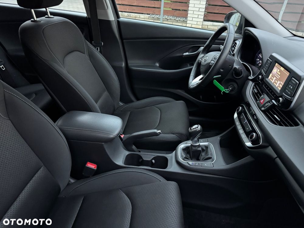 Hyundai i30 1.6 CRDI Passion Plus - 13