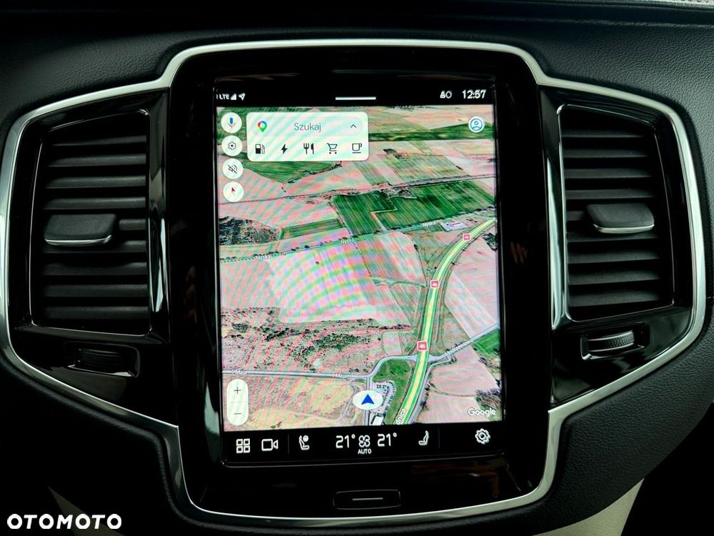 Volvo XC 90 - 21