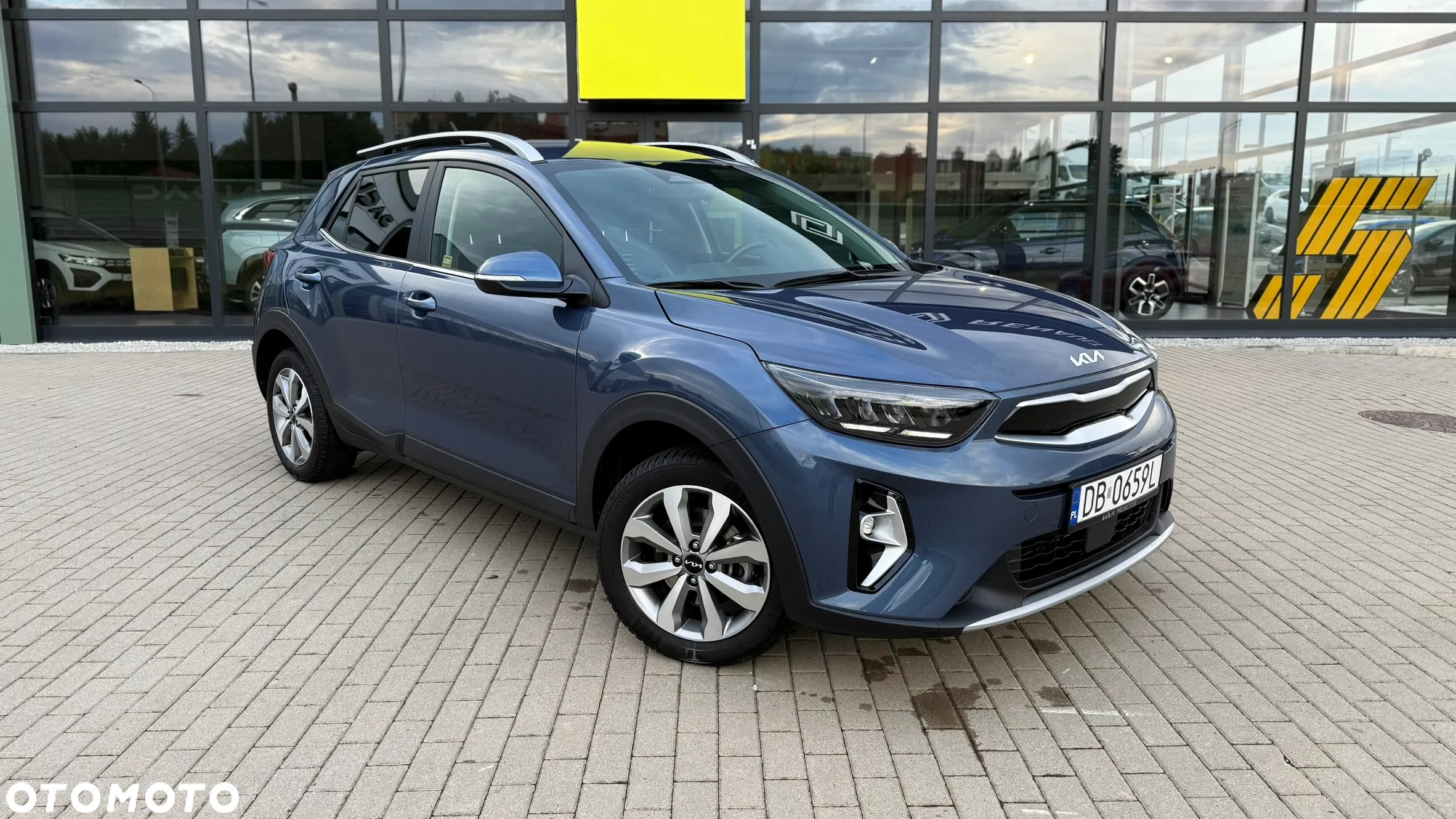 Kia Stonic 1.2 L Business Line - 3