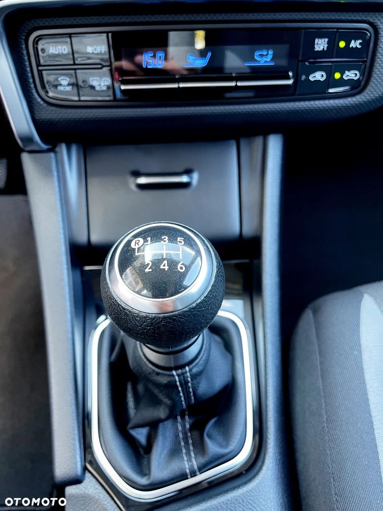 Toyota Auris 1.33 VVT-i Life - 6
