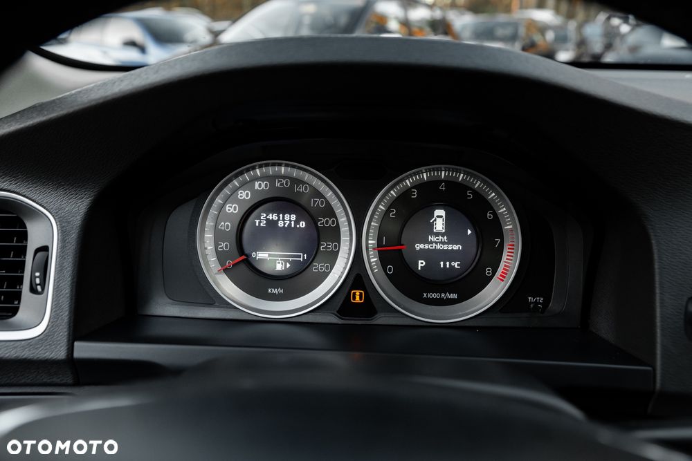 Volvo V60 T5 Momentum - 29