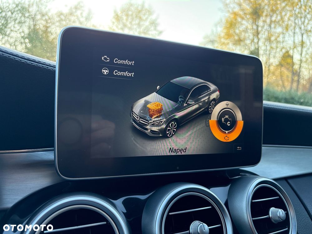 Mercedes-Benz Klasa C 220 (BlueTEC) d 7G-TRONIC AMG Line - 18