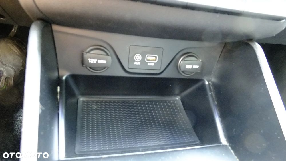 Hyundai Tucson 1.7 CRDI BlueDrive Style 2WD - 25