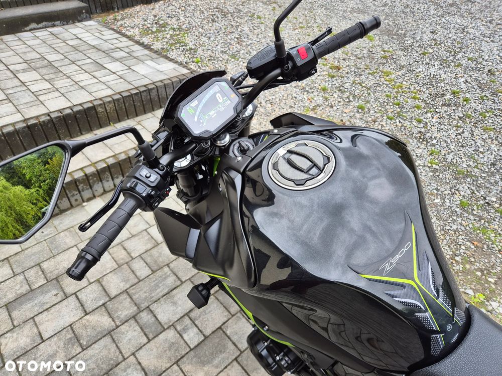 Kawasaki Z 900 - 24