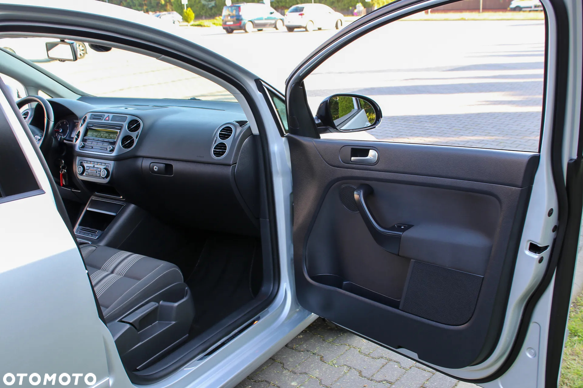Volkswagen Golf Plus 2.0 TDI DPF MATCH - 19