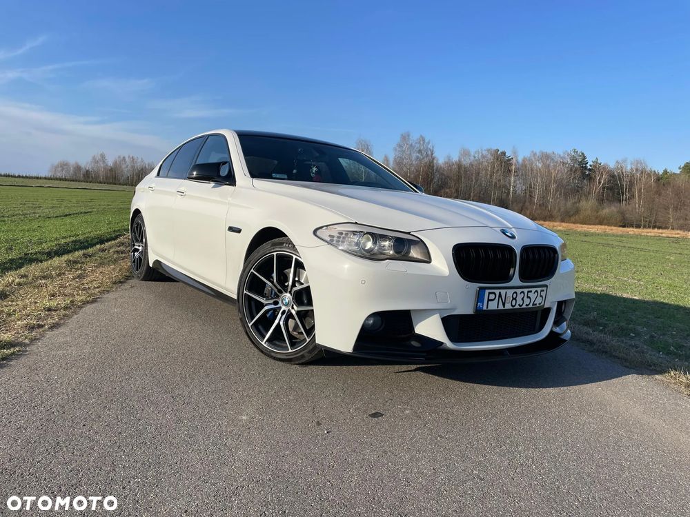 BMW Seria 5 525d xDrive Sport-Aut - 2