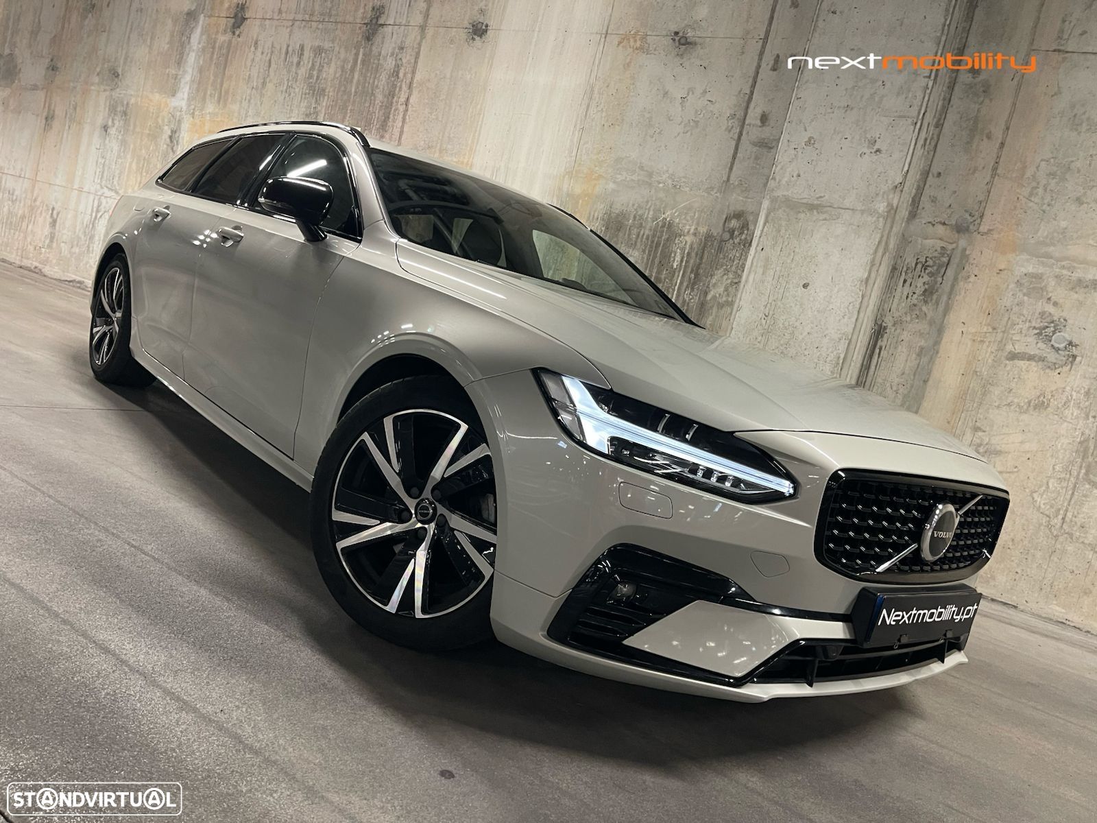 Volvo V90 2.0 B4 R-Design Geartronic - 1