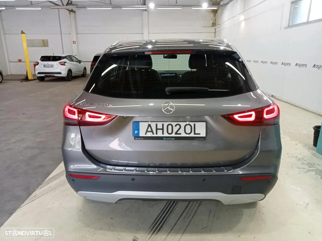 Mercedes-Benz GLA 250 e Style - 6