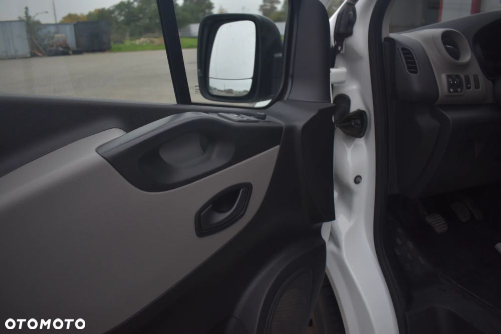 Renault Trafic - 20