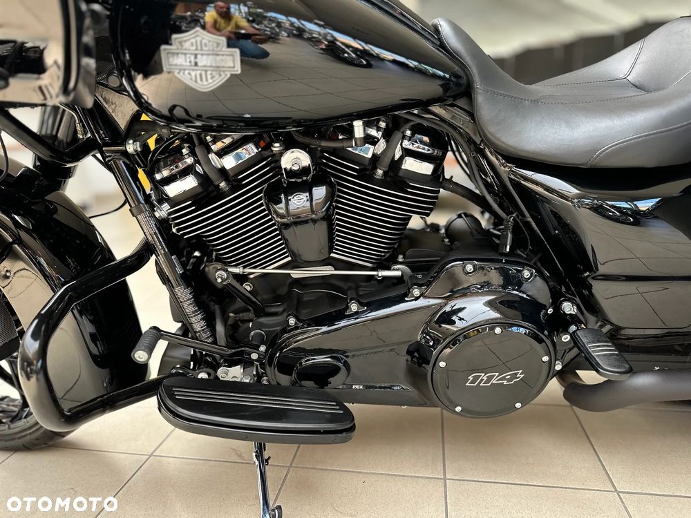Harley-Davidson Touring Road Glide - 16