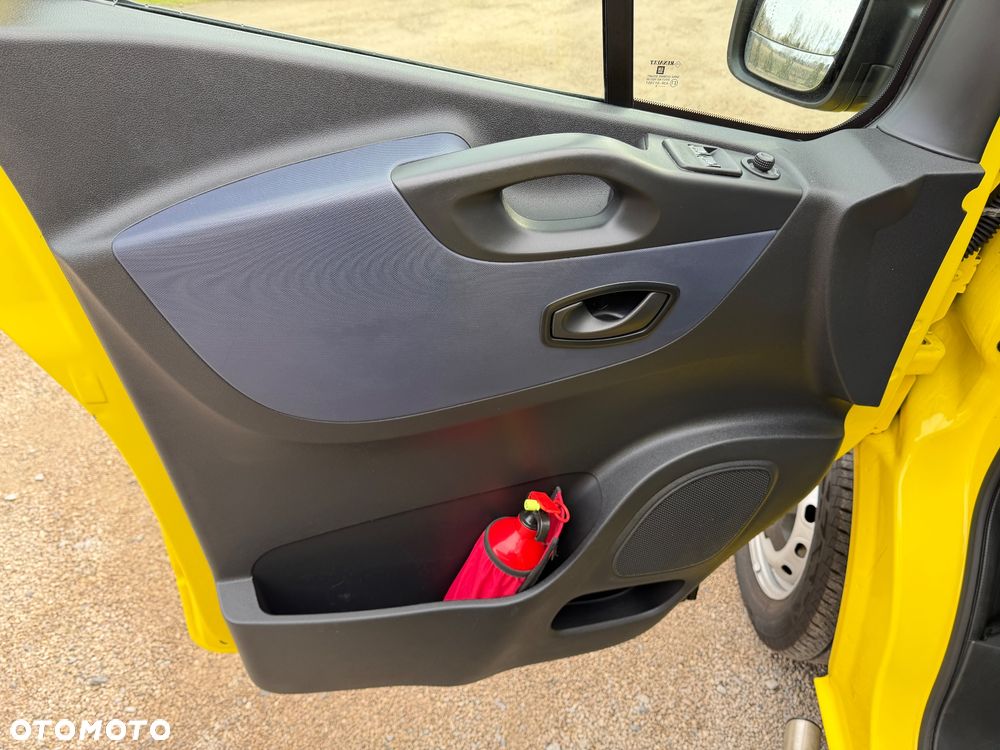 Opel Vivaro - 21