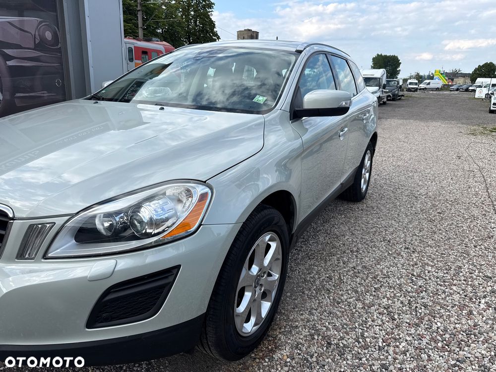 Volvo XC 60 D4 Momentum - 11