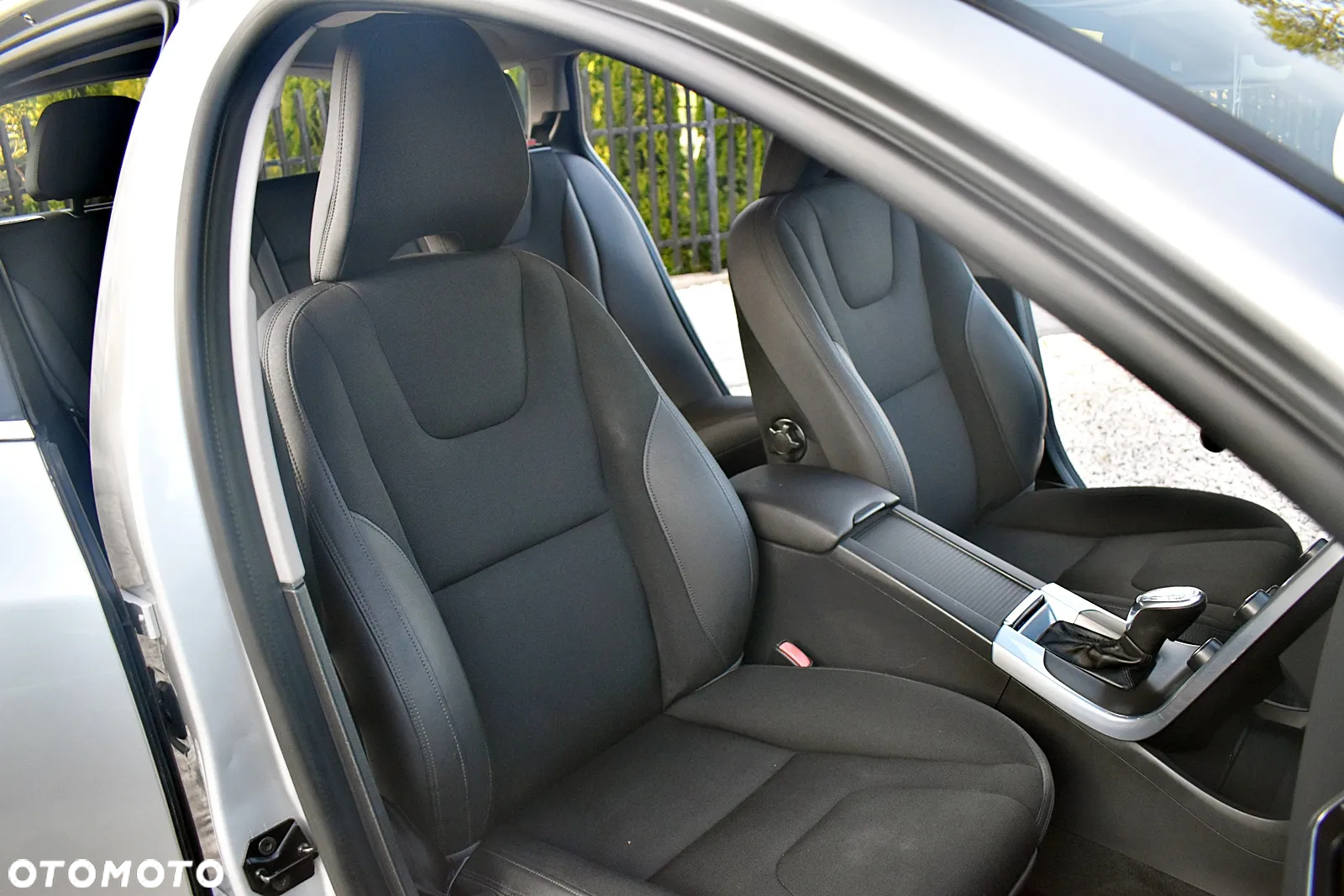 Volvo V60 D3 Geartronic Momentum - 19