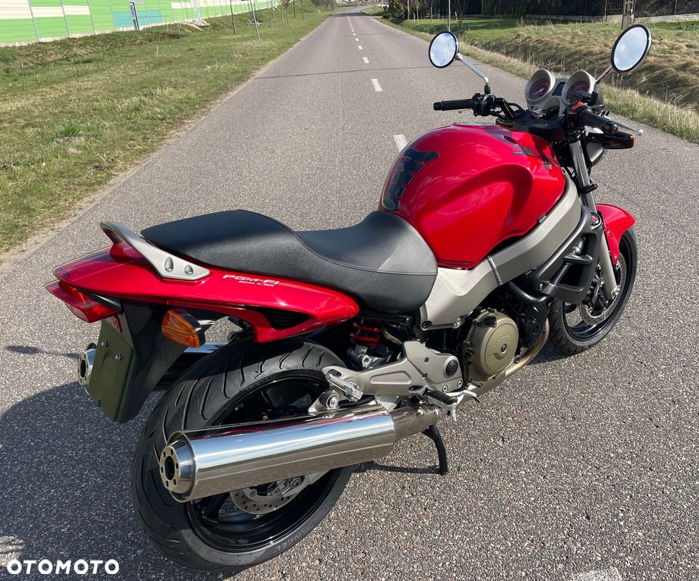 Honda X11 - 27