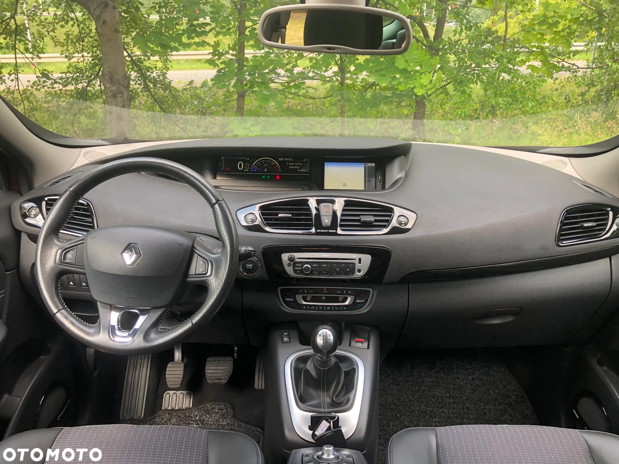 Renault Grand Scenic ENERGY TCe 115 S&S Bose Edition - 32