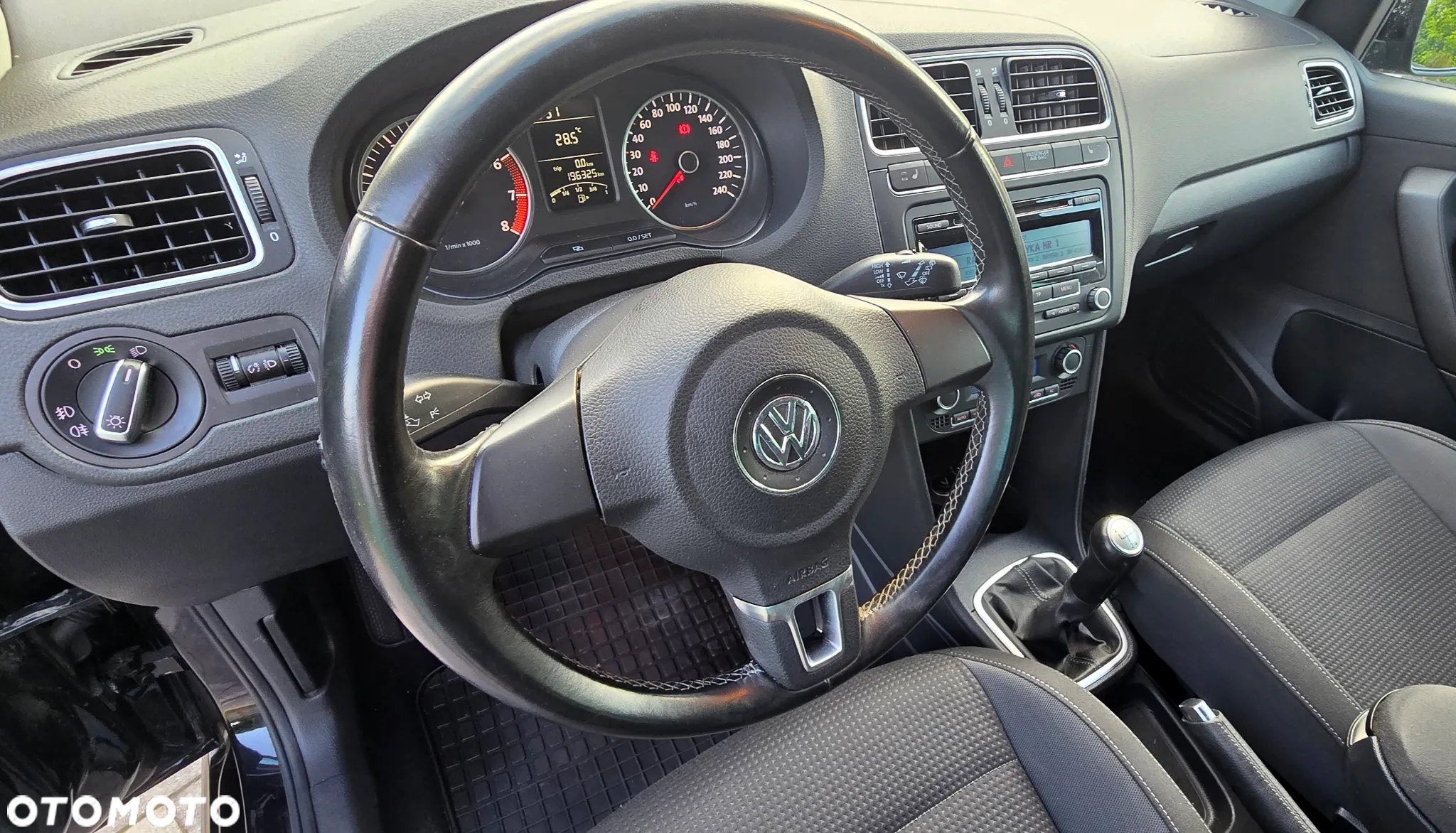 Volkswagen Polo 1.4 Highline - 19